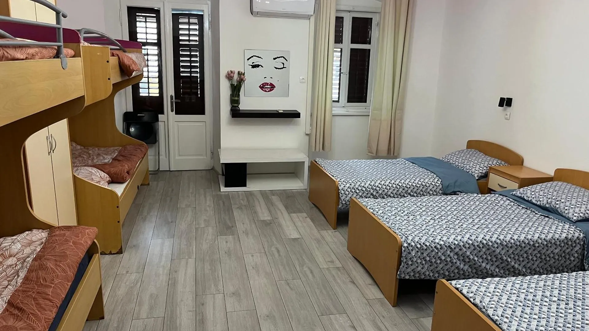 Happy Hostel Rijeka Croatia